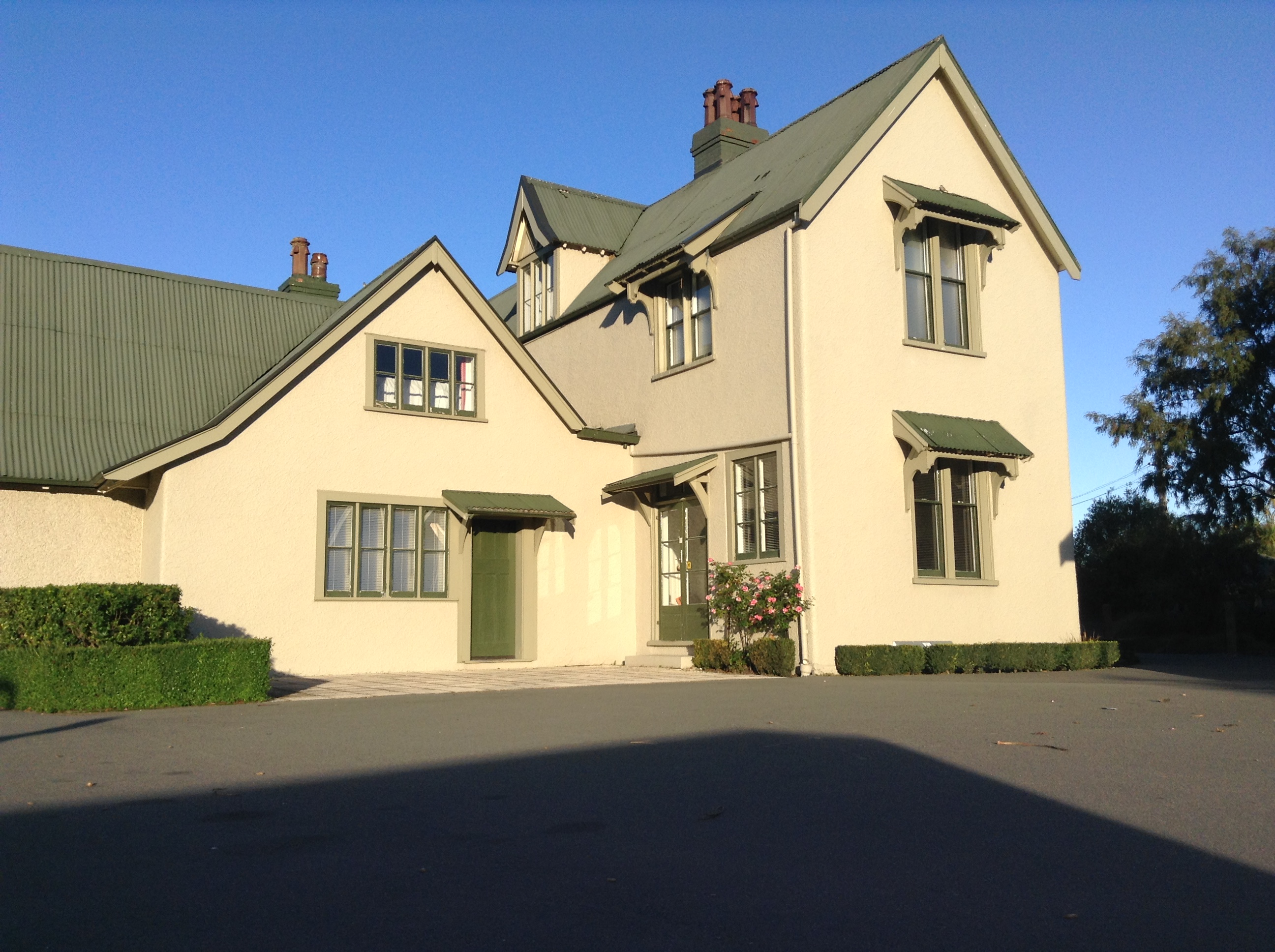 MIDDLETON GRANGE THE LAND OF GOD AND EDUCATION Discover The